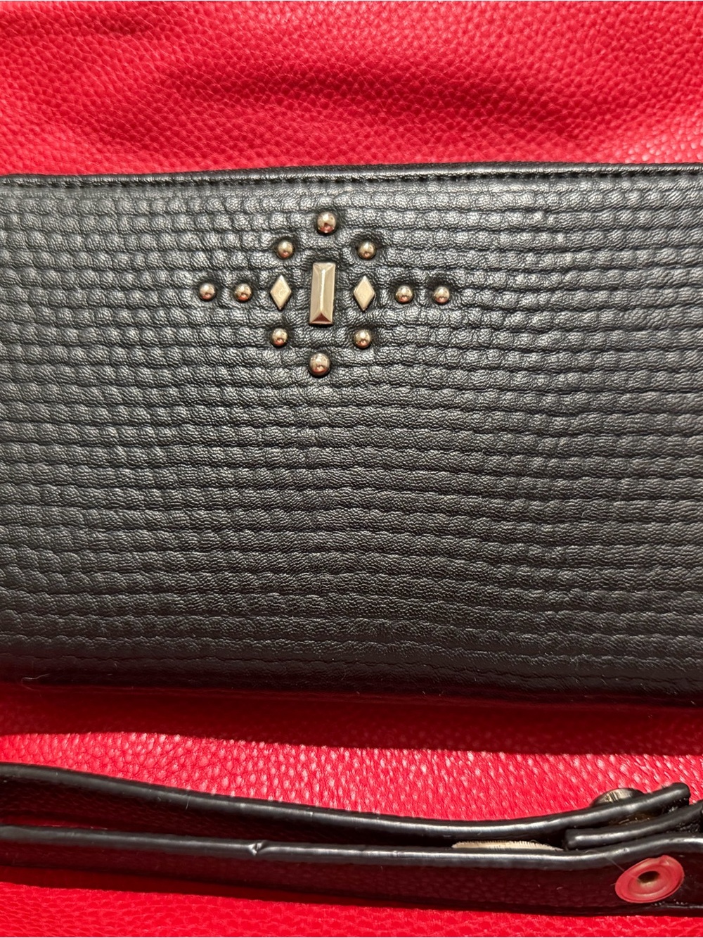 thirty-one all about the Benjamins black Textured Wallet including strap